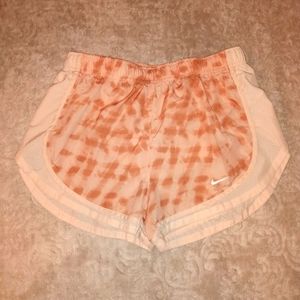 Nike Dri-Fit blush Pink cream Lined Running shorts Size Medium